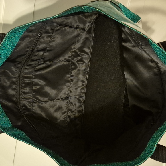 NWT Rareform Asana Tote Green Repurposed Billboard Vinyl Eco Sustainable Bag - Picture 5 of 7